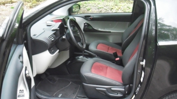 Toyota iQ