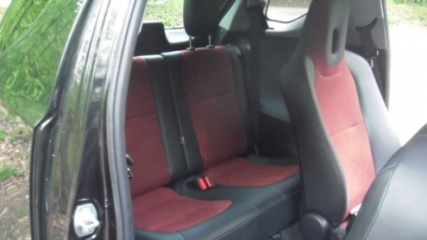 Toyota iQ